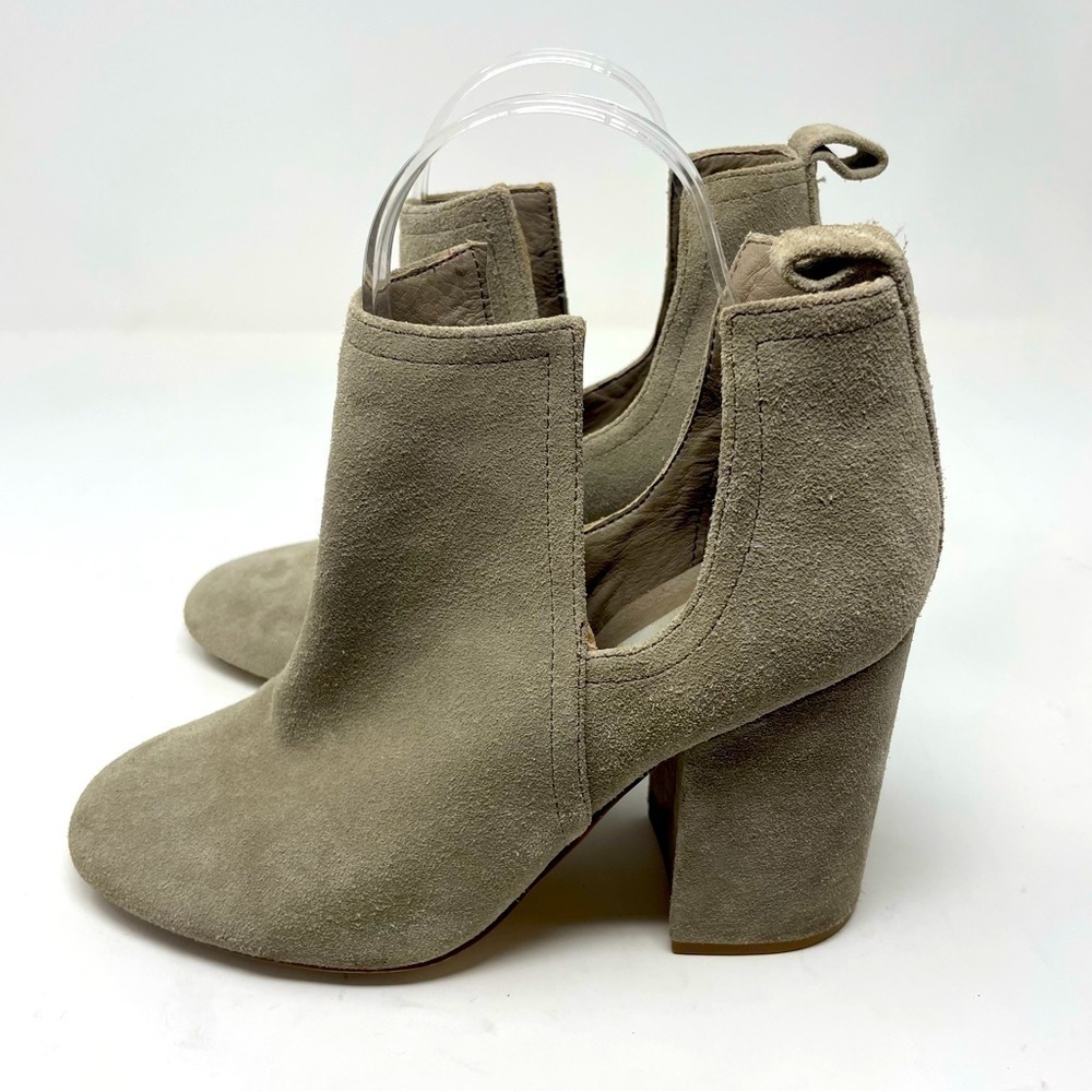 Steve Madden “Norelle” Ankle Boots  | Gray | Size 7